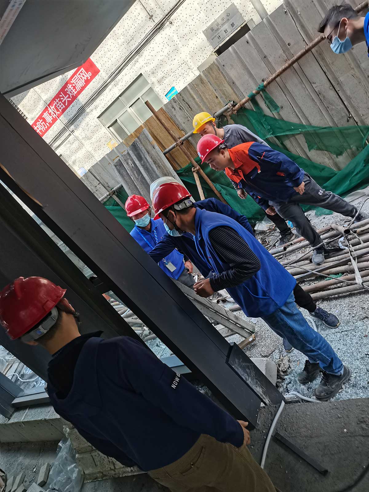 Office building curtain wall construction