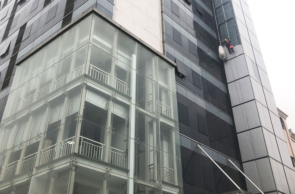glass curtain wall