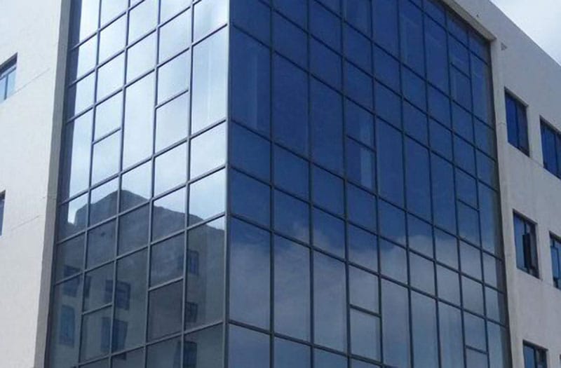 Exposure frame glass curtain wall