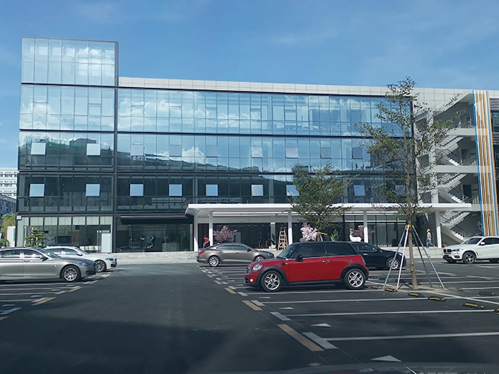 Exterior wall glass curtain wall