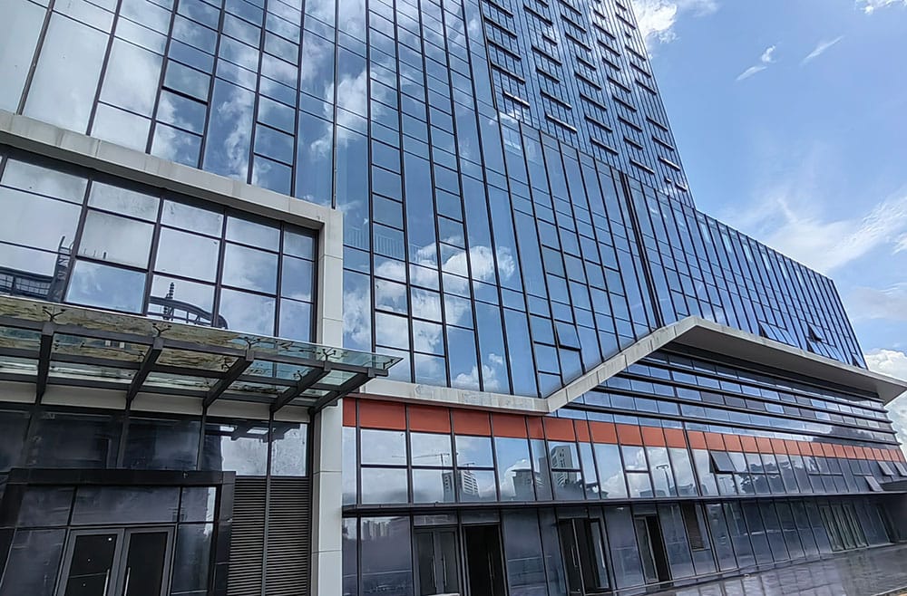 Aluminium curtain wall