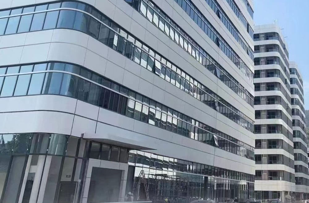 Advantages and Applications of Glass Curtain WallsAdvantages and Applications of Glass Curtain Walls