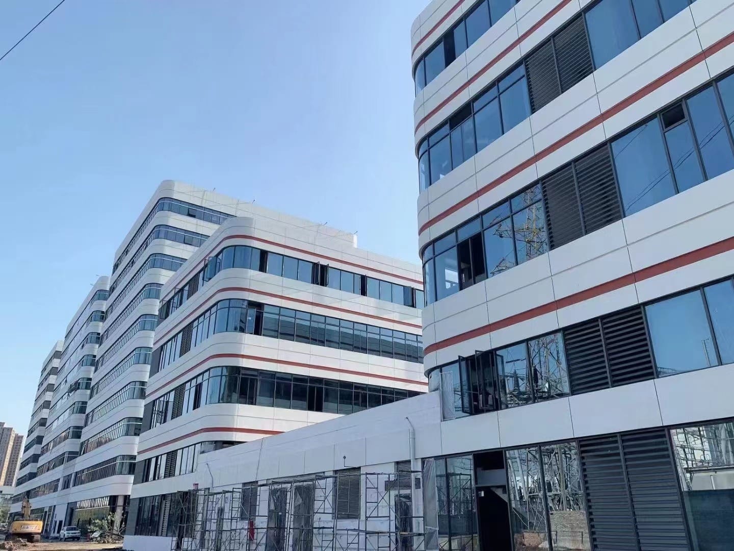 What Can a Professional Glass Curtain Wall Company Do