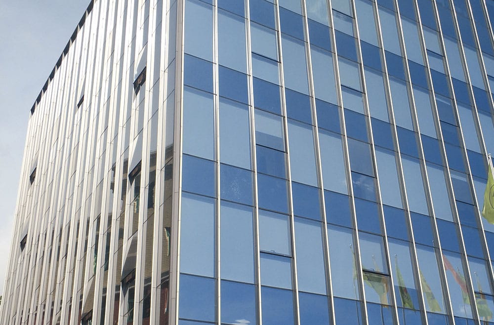What Type of Glass Is Commonly Used in Glass Curtain Walls